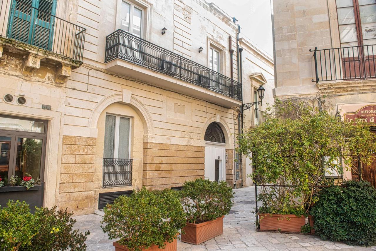 Lecce Santa Chiara Terrace Piano Rialzato Apartment Luaran gambar