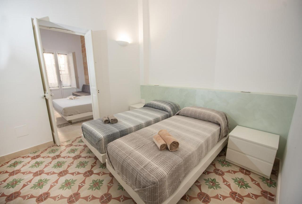 Lecce Santa Chiara Terrace Piano Rialzato Apartment Luaran gambar
