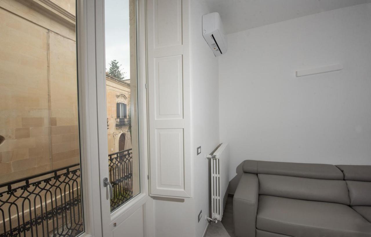 Lecce Santa Chiara Terrace Piano Rialzato Apartment Luaran gambar